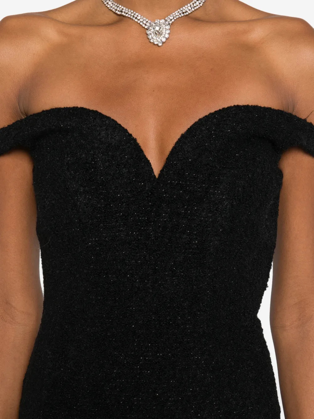 Schulterfreies Boucle-Midikleid