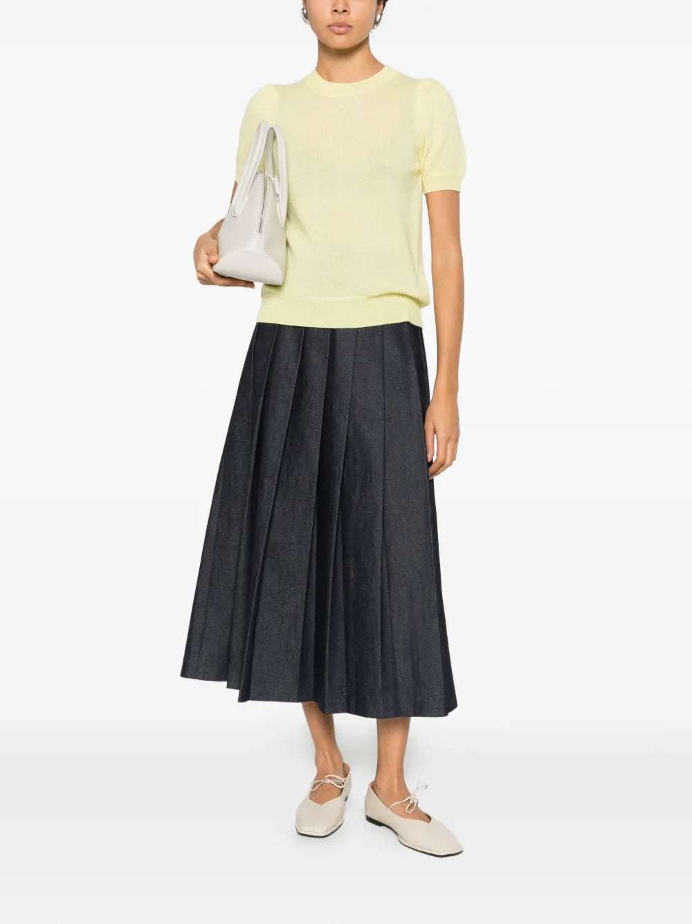 Short-sleeved T-shirt