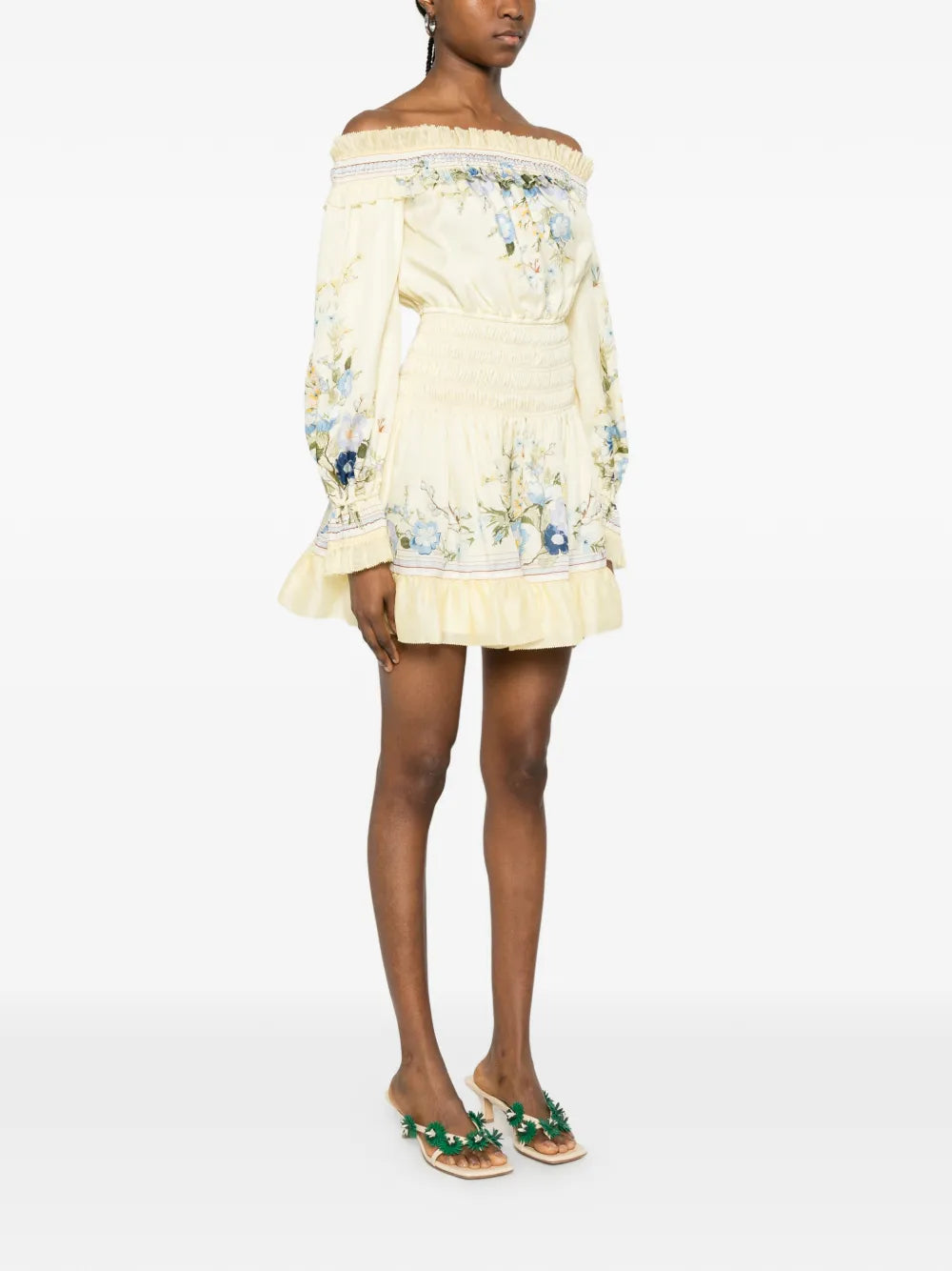 Schulterfreies Kleid