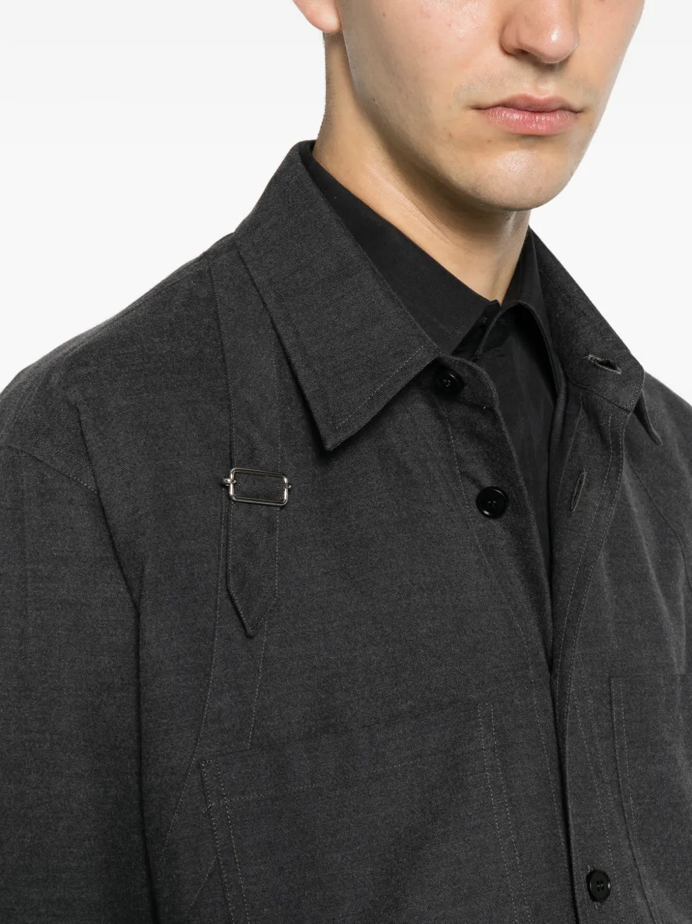 Shirt mit Riemendetail