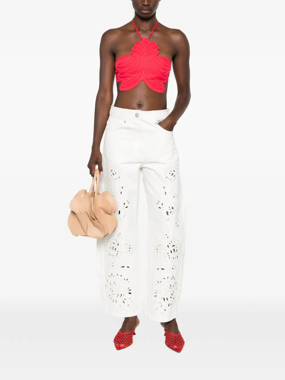 Richelieu-Jeans mit Cut-Out-Details im Broderie-Anglaise-Stil