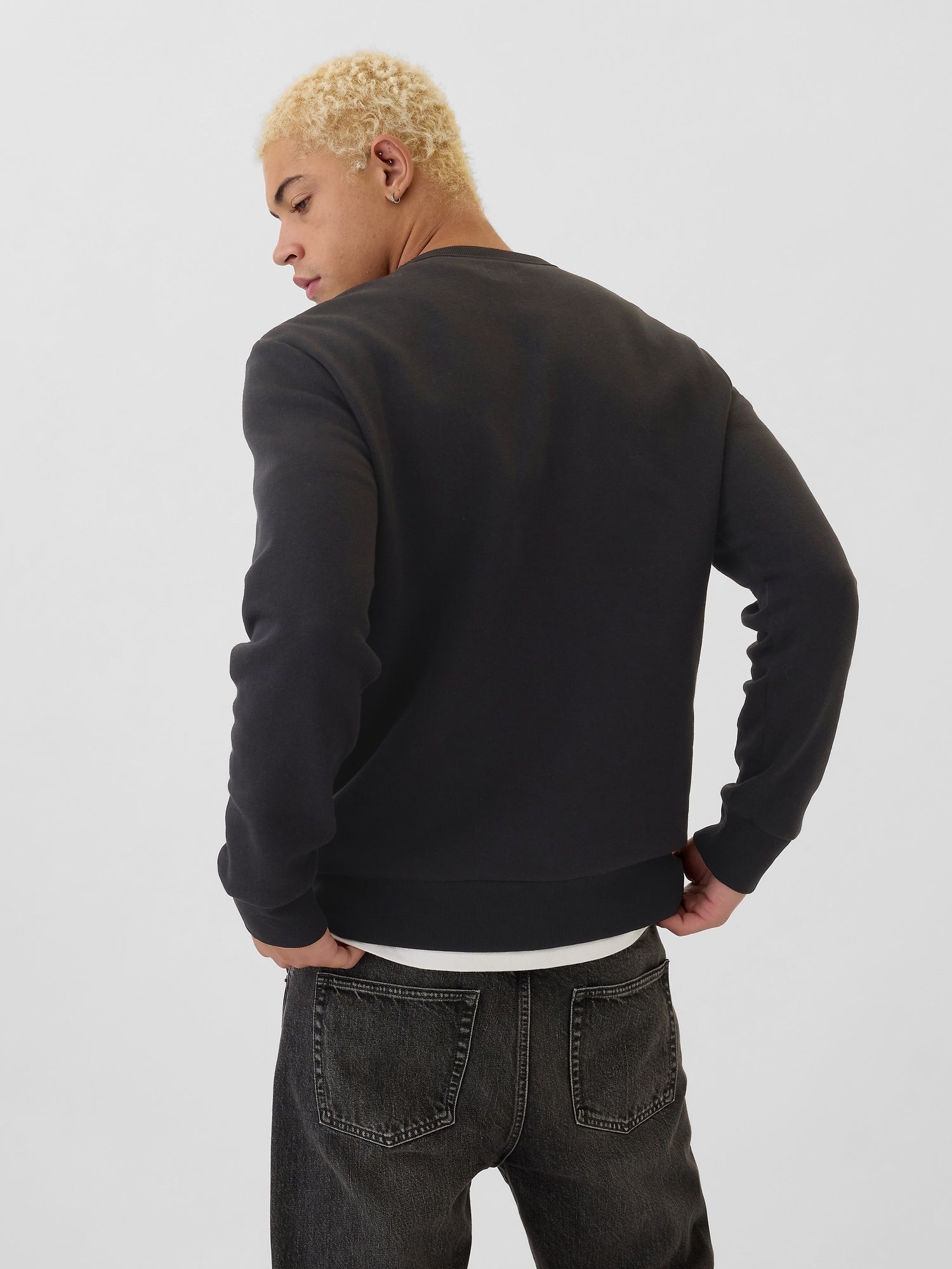 Sweatshirt with logo