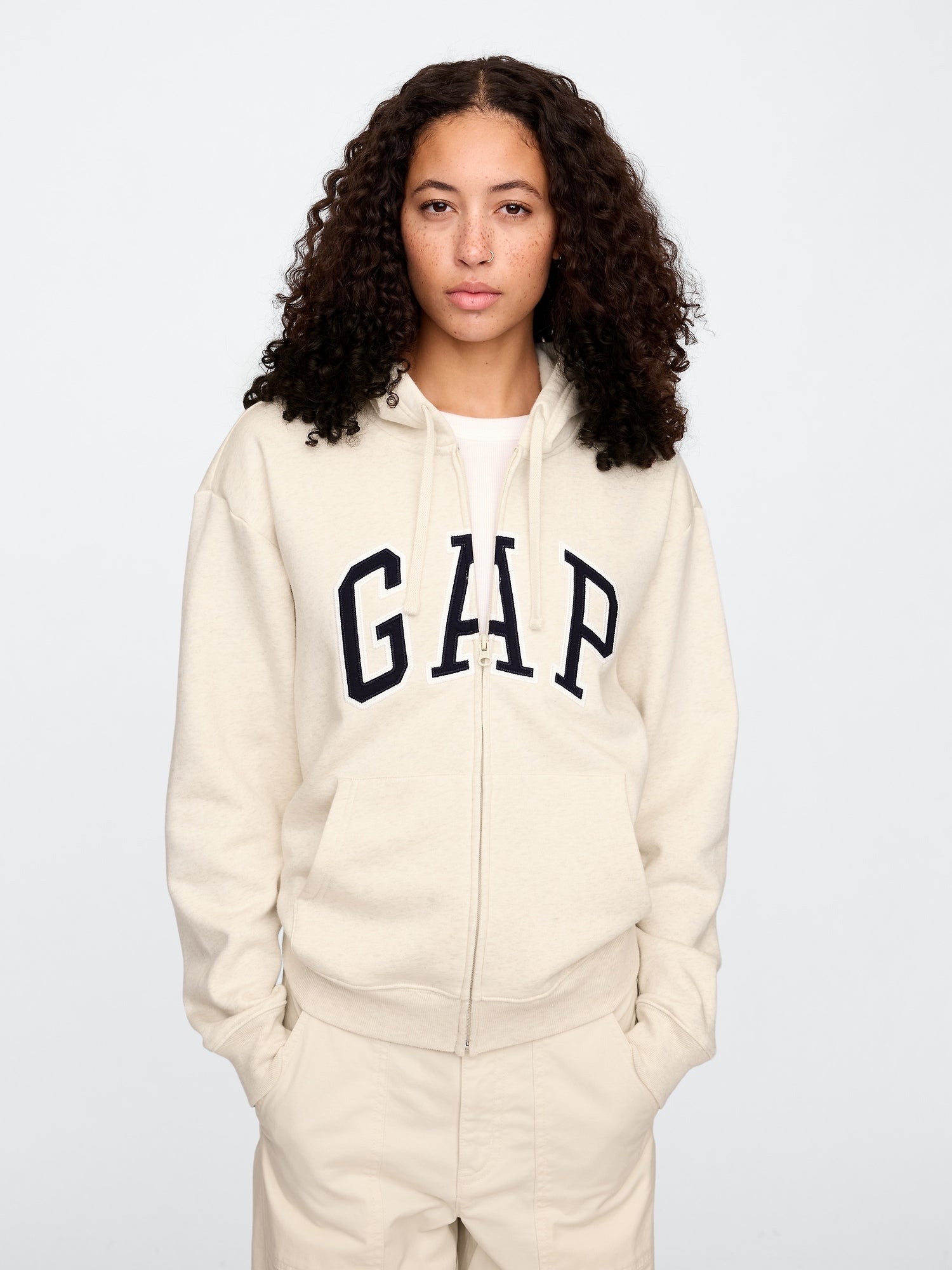 Kapuzensweatjacke mit Logo
