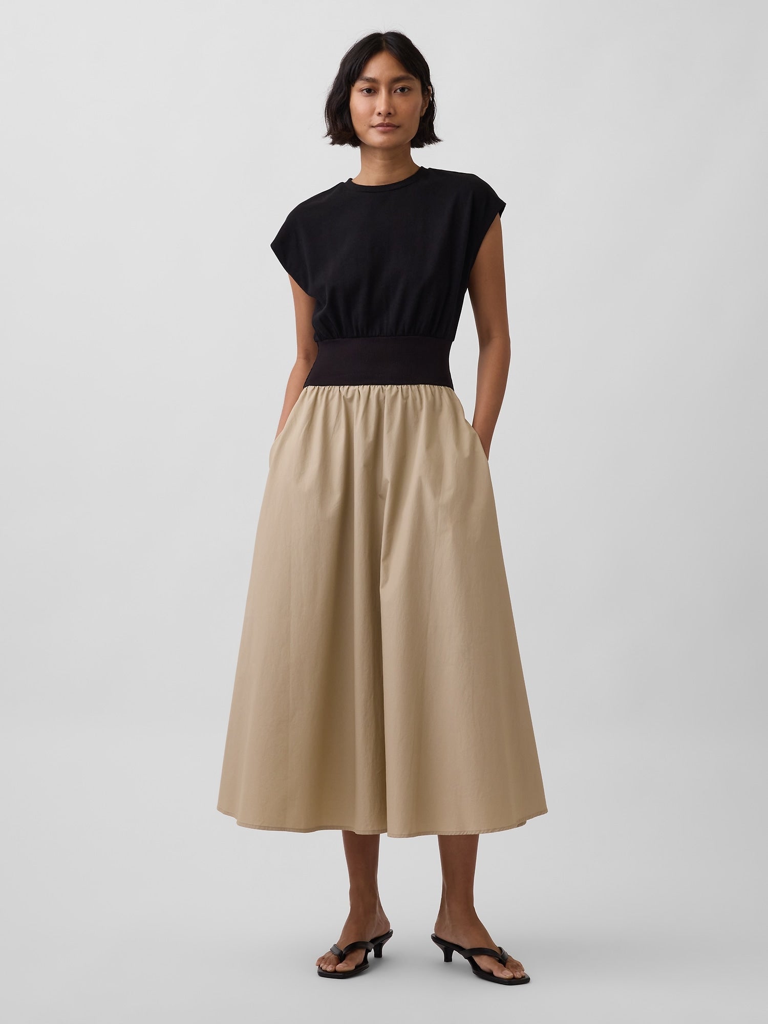 Midikleid mit Taschen