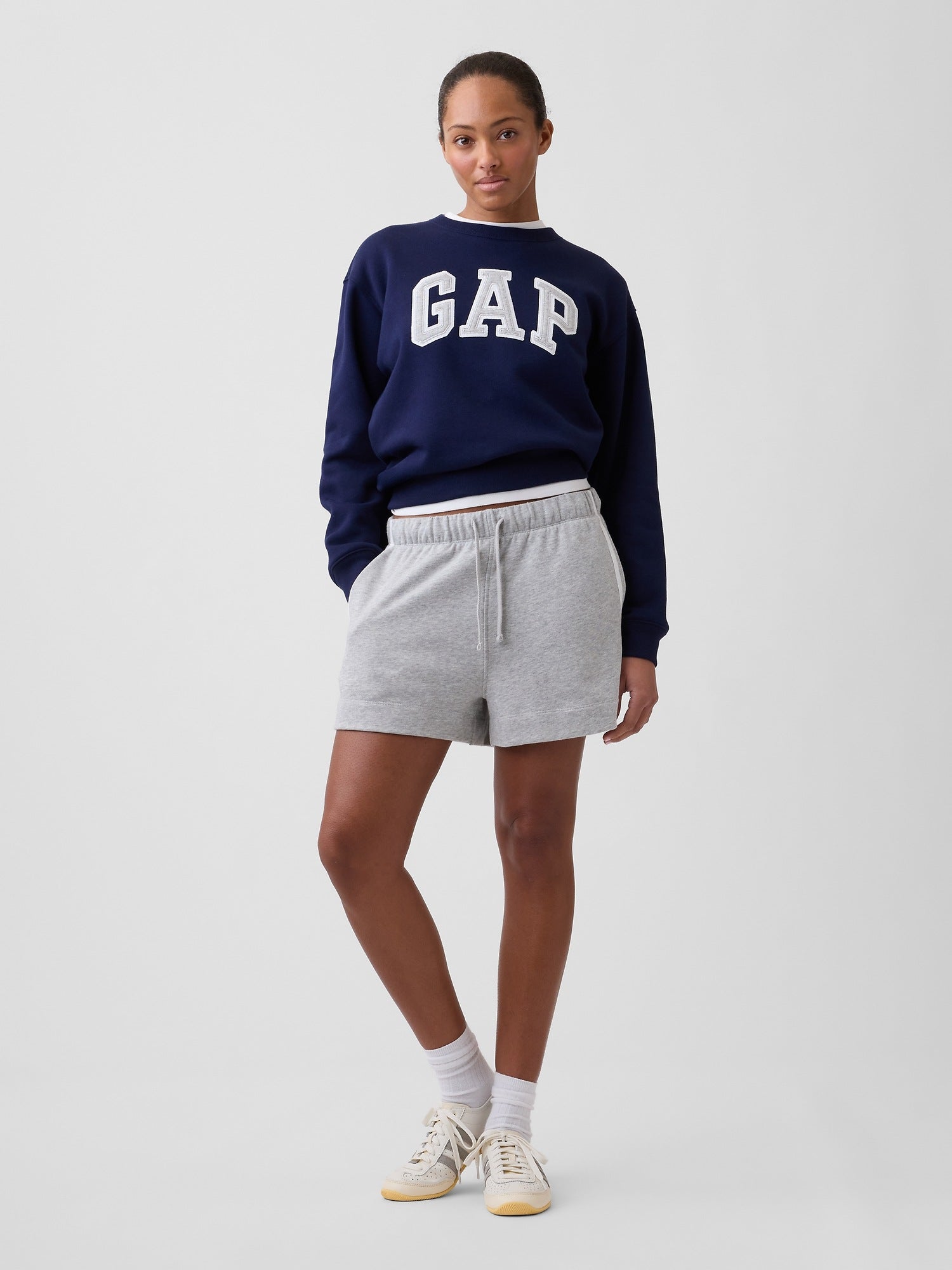 Sweatshirt mit Logo
