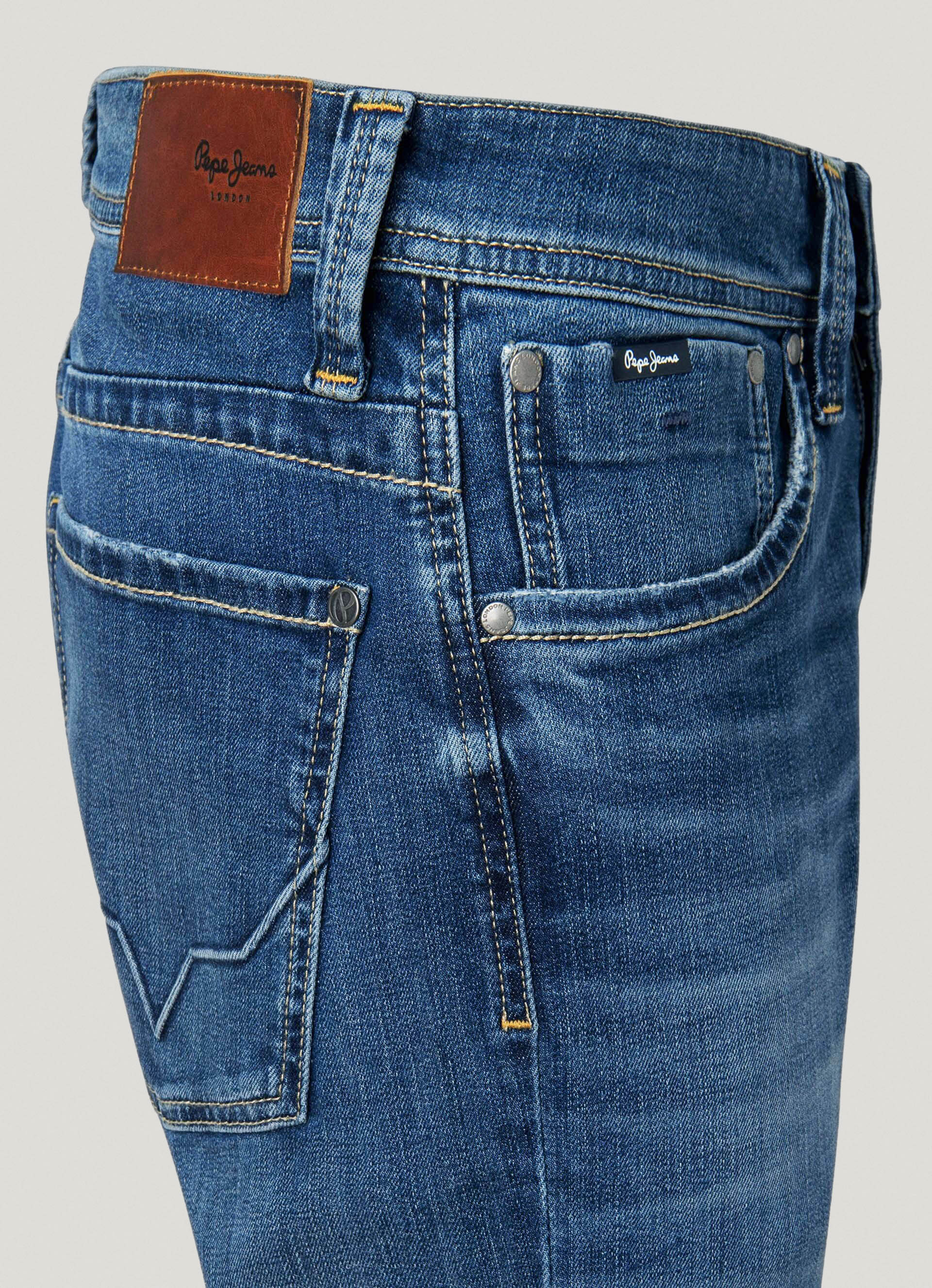 Gerade Jeans Cash