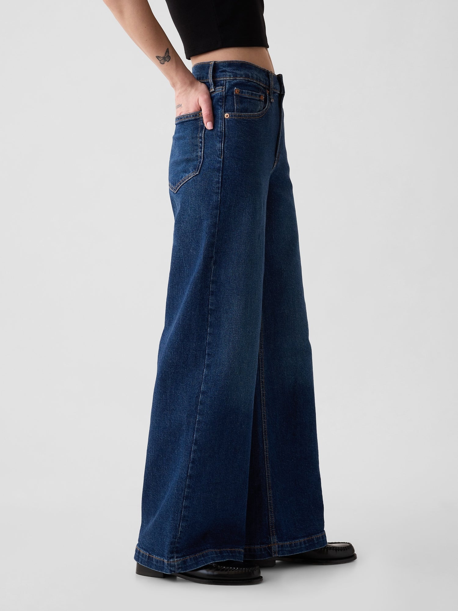 Wide High Rise Stride Jeans