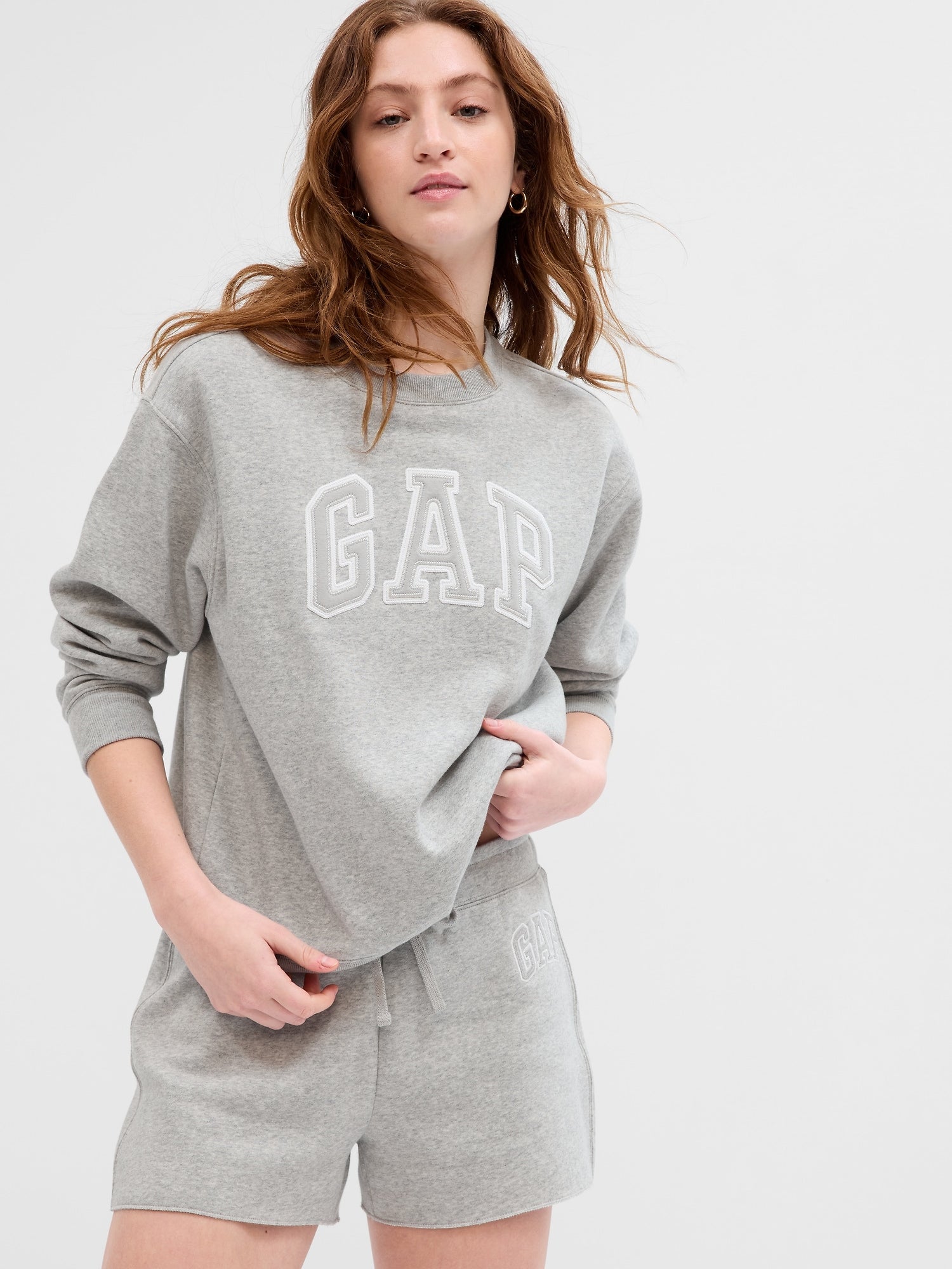 Sweatshirt mit Logo